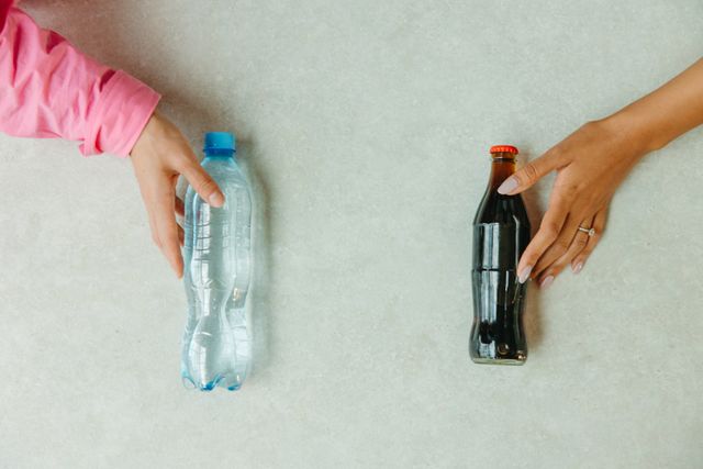 Glass vs Plastic for the Environment Food Safety and Recycling